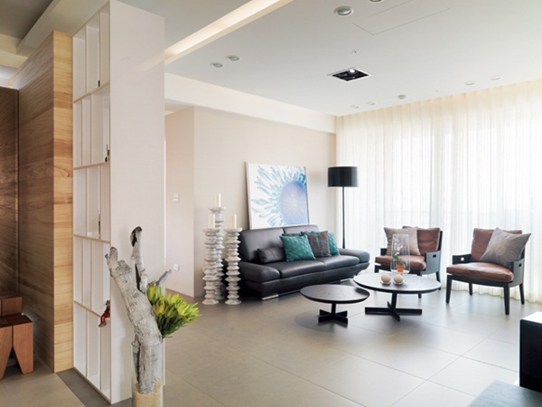 女屋主的要求很鮮明:「我要很多收納空間,家裡要令人