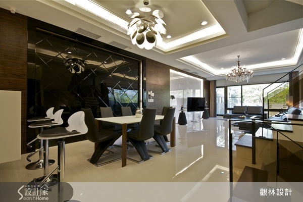 本案位於台南市，是擁有114坪的三層樓透天別墅。屋案