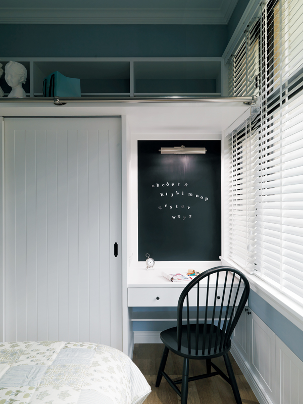 挑高三米六的新成屋，只有屋主1人居住，在預售時已將