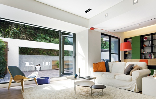 開設SPA會館的女主人工作繁忙且閱歷豐富，此住宅為休