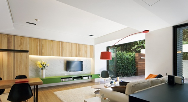 開設SPA會館的女主人工作繁忙且閱歷豐富，此住宅為休