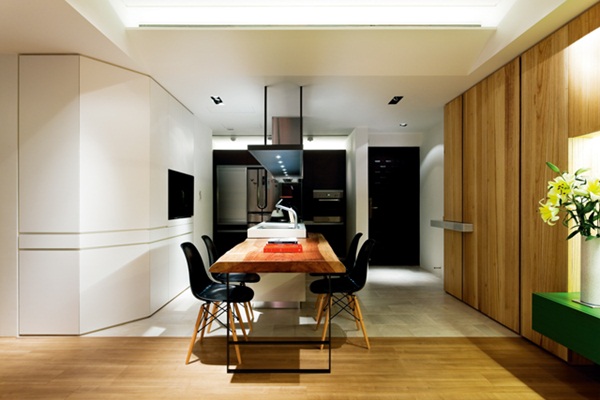 開設SPA會館的女主人工作繁忙且閱歷豐富，此住宅為休