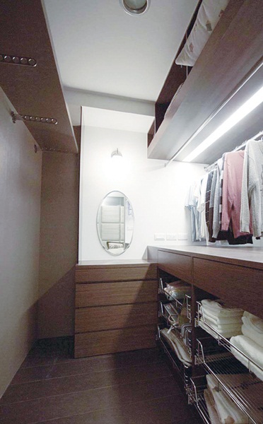 由於接洽不少較年長的客戶，深知傳統世代對於居家空間