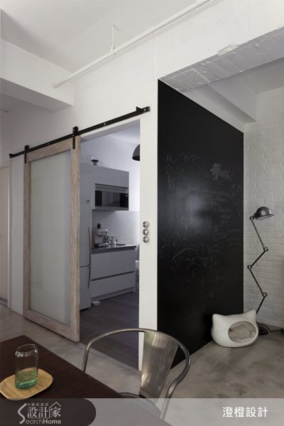 阿德與東東說，家裡真正的主人，其實是好動的愛貓Coop