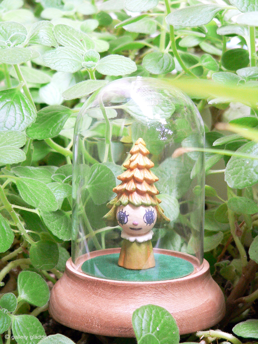 喜歡奈良美智的朋友們注意了,2012聖誕節特別推出了「