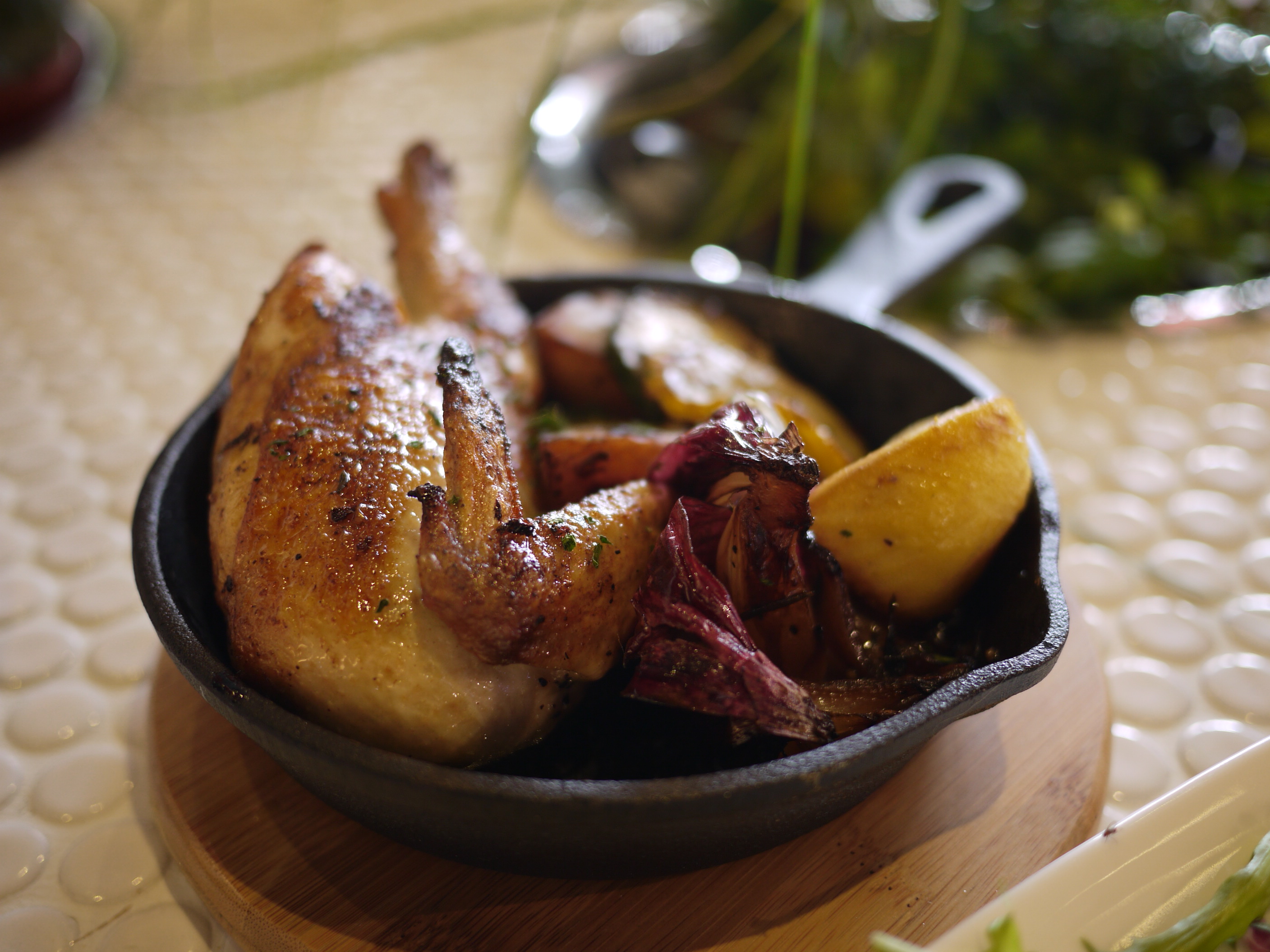 台北的Pizza店其實不少，而且窰烤薄皮Pizza近年非常的