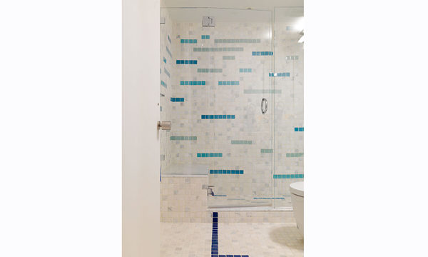 走在街上看著天真無邪的小小臉龐露出燦爛笑容時,不禁