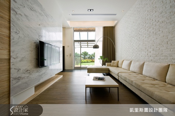 80坪的中古屋,經過使用,所產生漏水、壁癌問題,再加