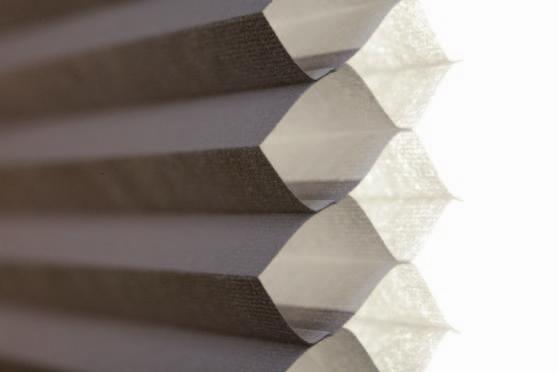 窗簾在現代居家空間中，除了具有畫龍點睛的佈置效果，