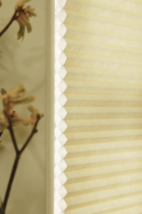 窗簾在現代居家空間中，除了具有畫龍點睛的佈置效果，