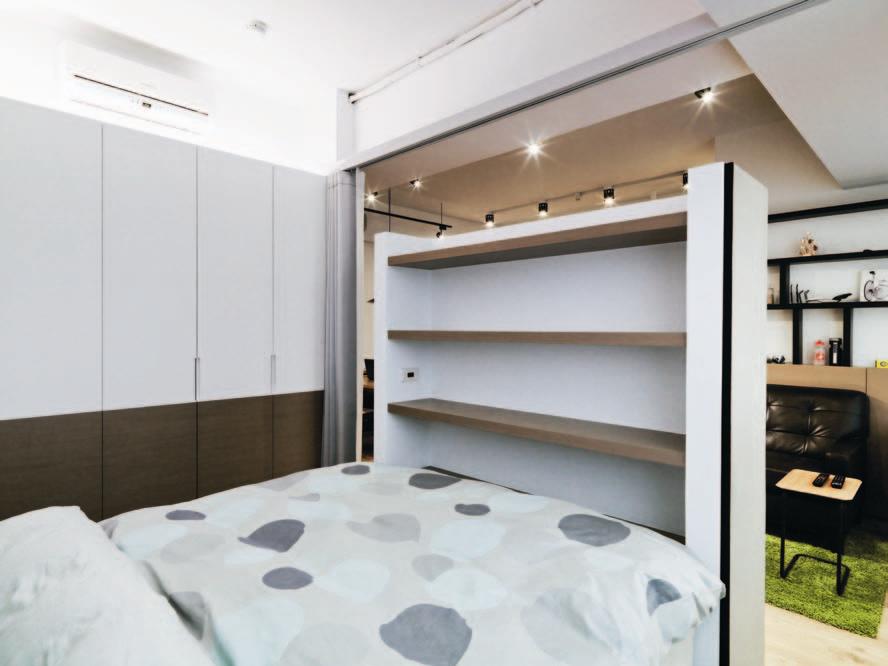 只有13坪的房子,卻隔成2房1廳,讓小坪數顯得更小。考