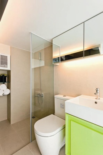 空間使用過度也會造成生活上種種問題，前任屋主將陽台