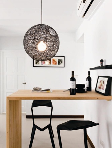 屋主為單身一人，買下這僅有16坪的居住空間，除了為了