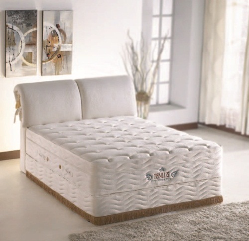 1.漢普頓上墊。以像躺在雲朵般柔軟的特性為品牌名稱,