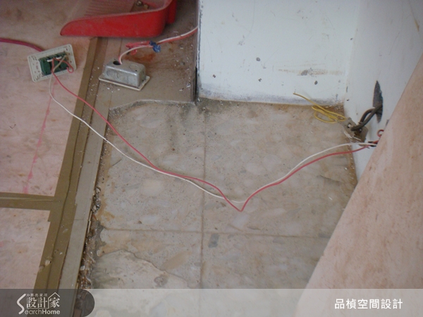 新屋的房價愈來愈貴，考慮預算問題，選一個好地段買中