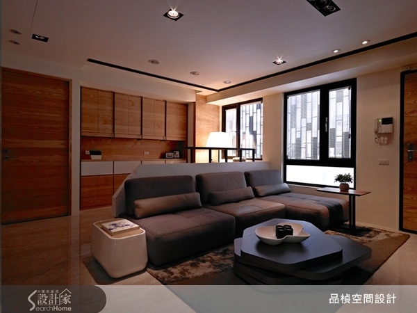 新屋的房價愈來愈貴，考慮預算問題，選一個好地段買中