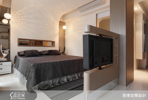 屋主買下位於新北市這間透天住宅之後，委託擅長掌握不