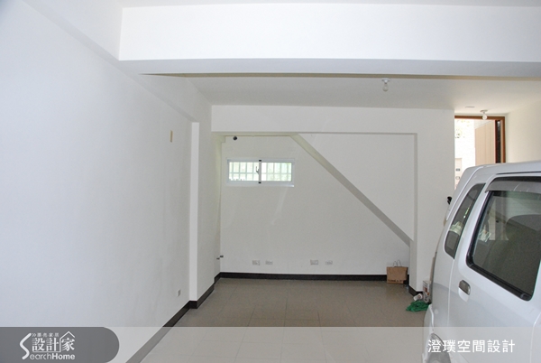 屋主買下位於新北市這間透天住宅之後，委託擅長掌握不