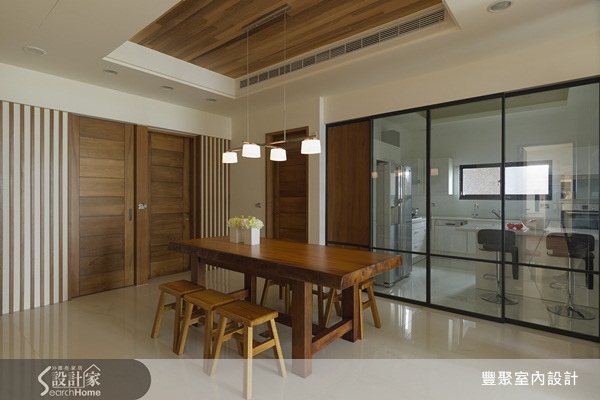 室內設計的木建材,多運用在地板、家具或是櫃體上,木