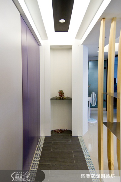 構成空間風格有許多要素,除了色彩、家具之外,材質是