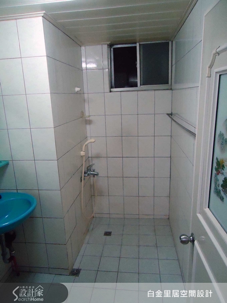35 年、22 坪、浴室沒有浴缸、而床頭竟然對著灶火！這