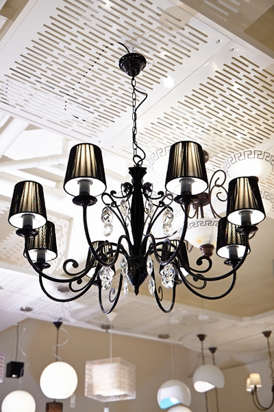 好的燈光照明設計,可以讓家呈現截然不同的氣氛。但除