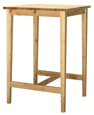 在大多咖啡廳中，不會規劃太多固定式家具，而是在給予