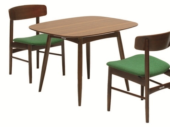 在大多咖啡廳中，不會規劃太多固定式家具，而是在給予