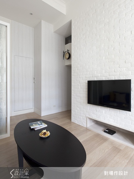 坪數不大的夾層屋，似乎成了60～70世代成家的首選，藉