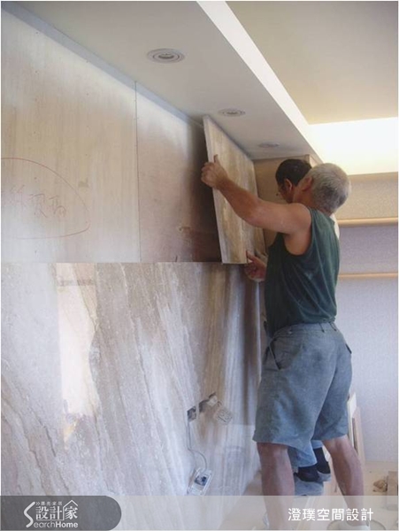 經歷溝通、洽談、審慎評估之後與設計公司簽約開始裝潢