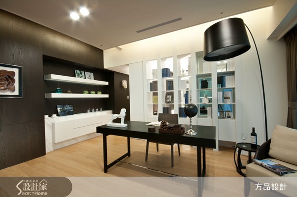 閱讀是件幸福的事情，然而要好好享受閱讀，書櫃的設計