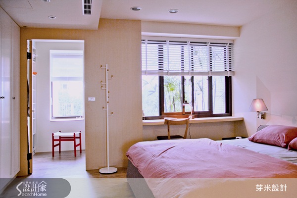 買下這棟二手的透天厝之後，屋主就請來芽米設計設計師