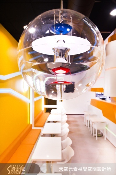 此間位於美國Riverside郊區的商店,是由台灣設計師陳