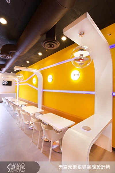 此間位於美國Riverside郊區的商店,是由台灣設計師陳