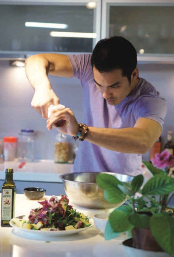 主菜 德州烤雞培根捲
Texas Tailgaters
1 預熱烤