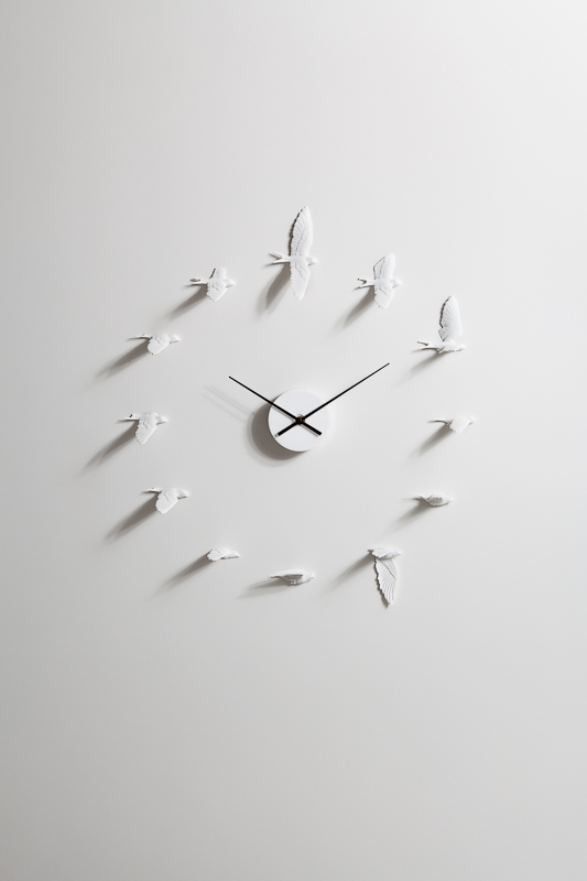 有著優雅身型的燕子,它宛如剪刀造型的羽尾,是西方燕