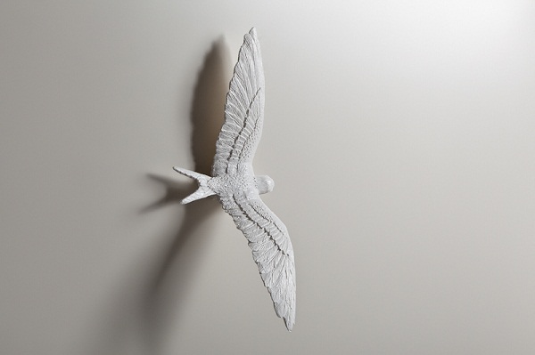 有著優雅身型的燕子,它宛如剪刀造型的羽尾,是西方燕