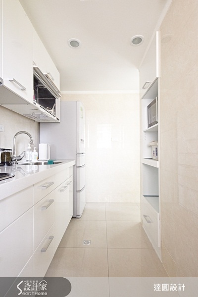 對於室內坪數僅19坪的小住宅來說，如何讓空間放大，減