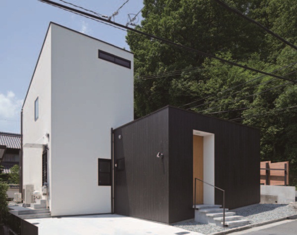 木材是天然有機材質,本著人類親近自然的原始本能,人