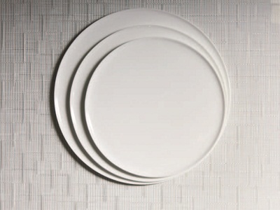 在家請客時,除了親朋好友之外,餐桌就是另一個聚會的