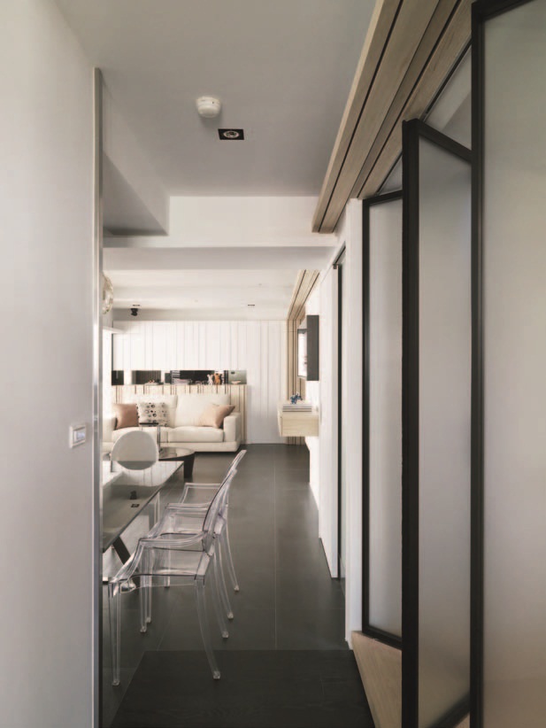 由於台灣家庭一般有中式有熱炒的習慣，雖然有安裝除油