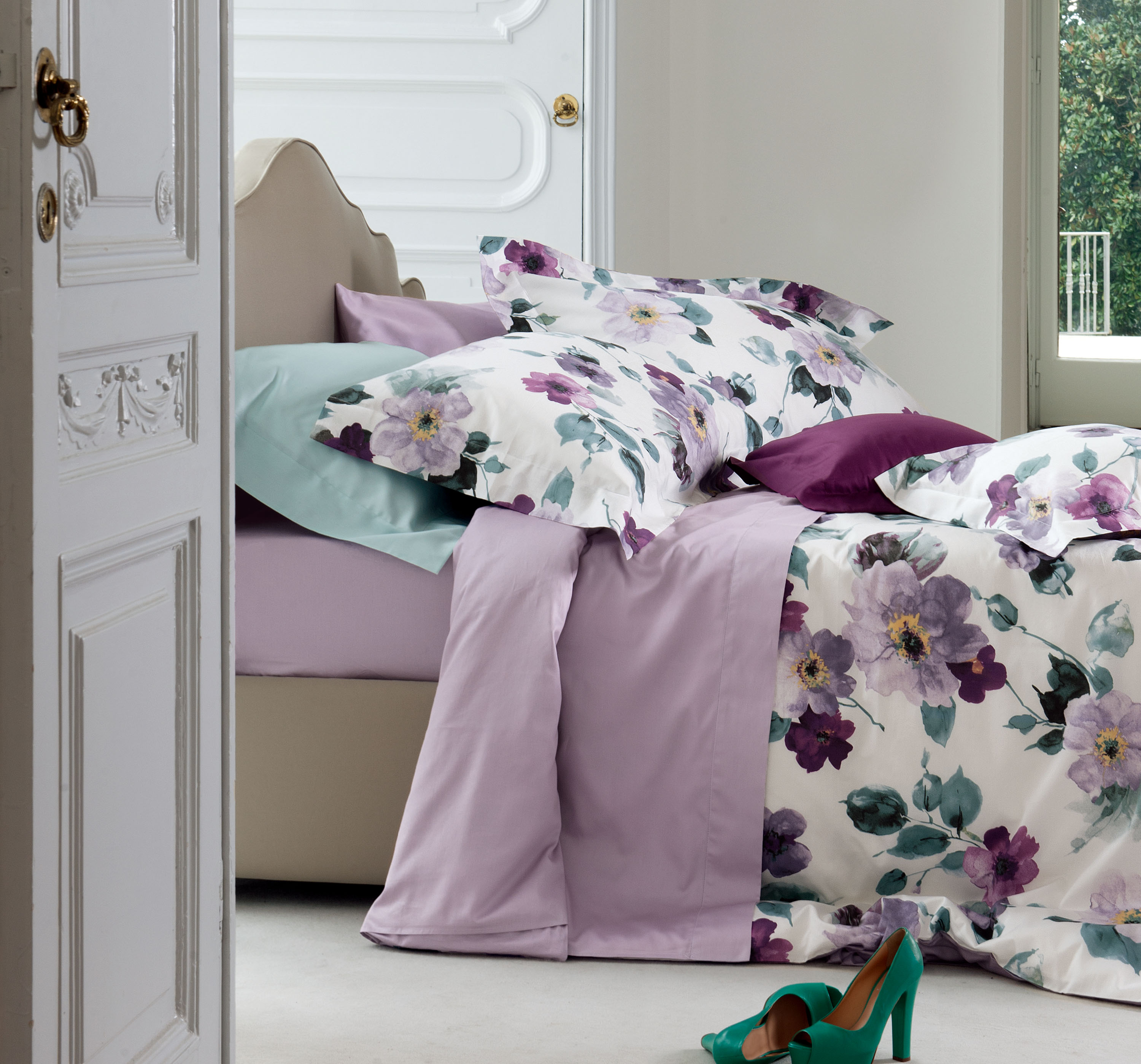 2013的春季，日比家族運用數位印染、雙股紗、丹士林印