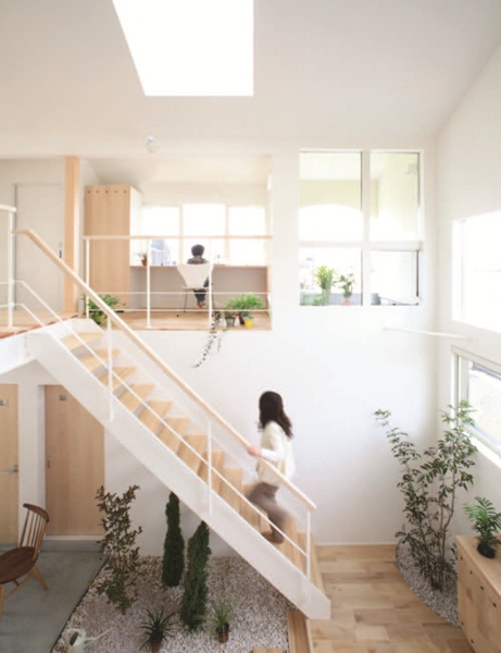 本案座落於日本滋賀縣(Shiga),這是個內陸縣,四周