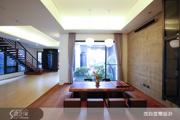 規劃大宅，除了在配色上、機能、線條上力求完美，不但