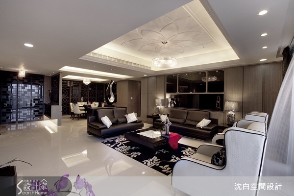 規劃大宅，除了在配色上、機能、線條上力求完美，不但