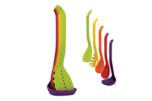 卡通料理鼠王裡面有說：「Anyone can cook.」翻譯成中