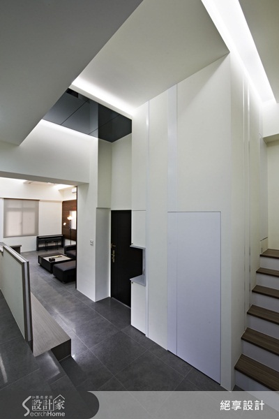 小編帶你看好宅
挑高空間的設計總是能讓人對於「家」