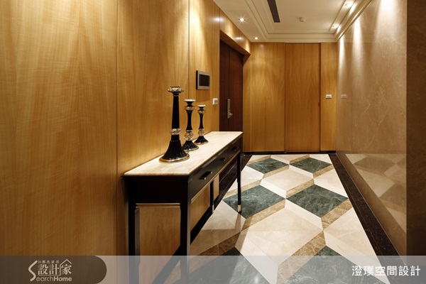 古典風格中講求奢華、典雅而沉穩的質感，是許多屋主所