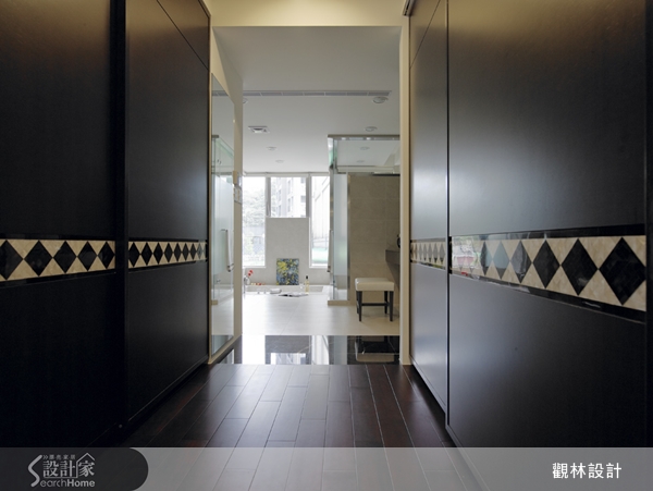 接手裝修到一半的透天住宅,必須將原裝潢拆除,管線重