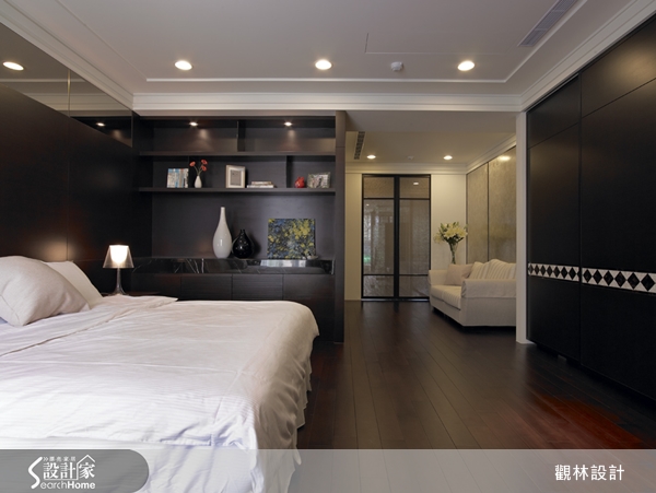 接手裝修到一半的透天住宅,必須將原裝潢拆除,管線重